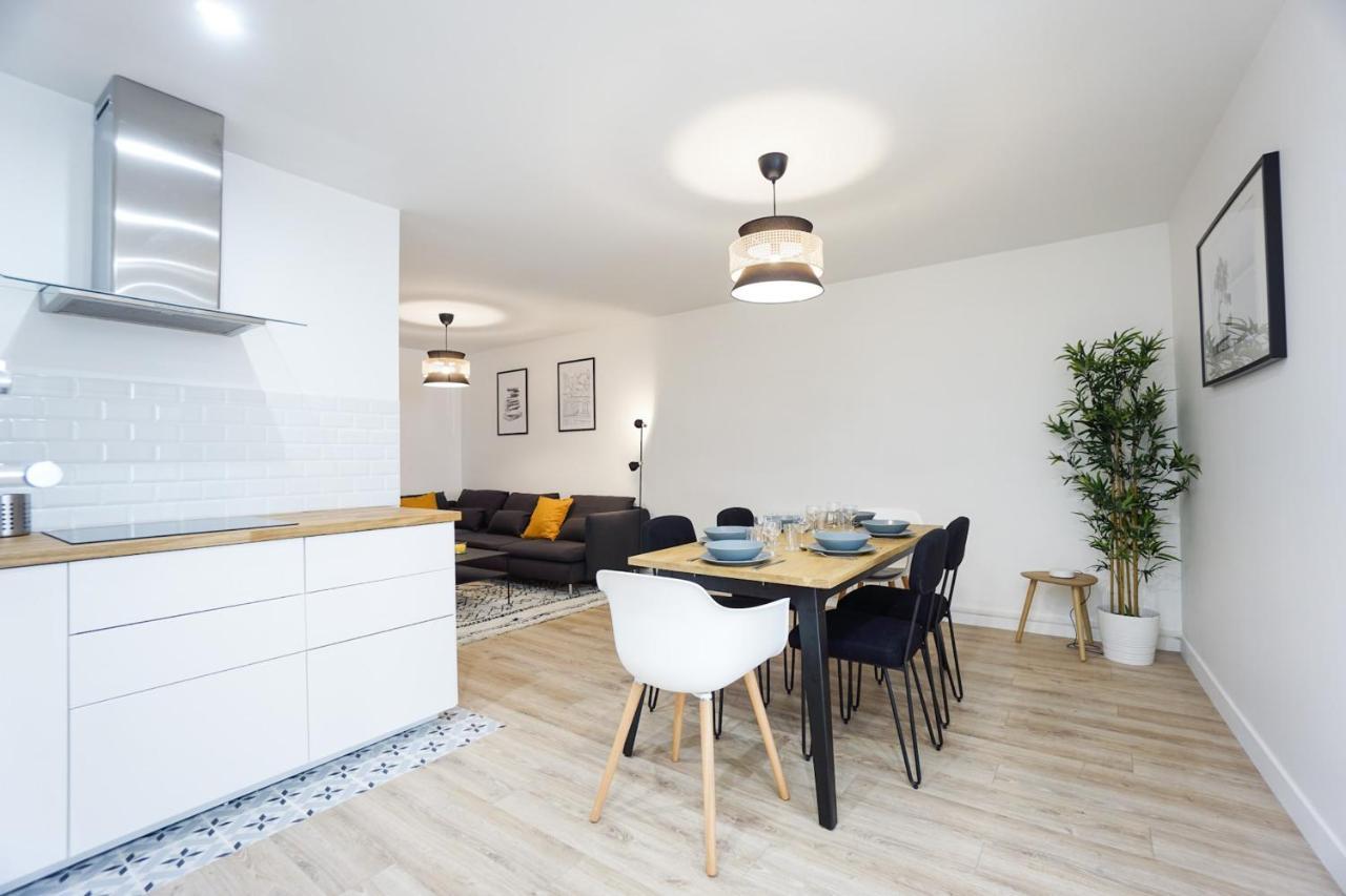 Spacious Apartment Near The Champs De Mars Parigi Esterno foto