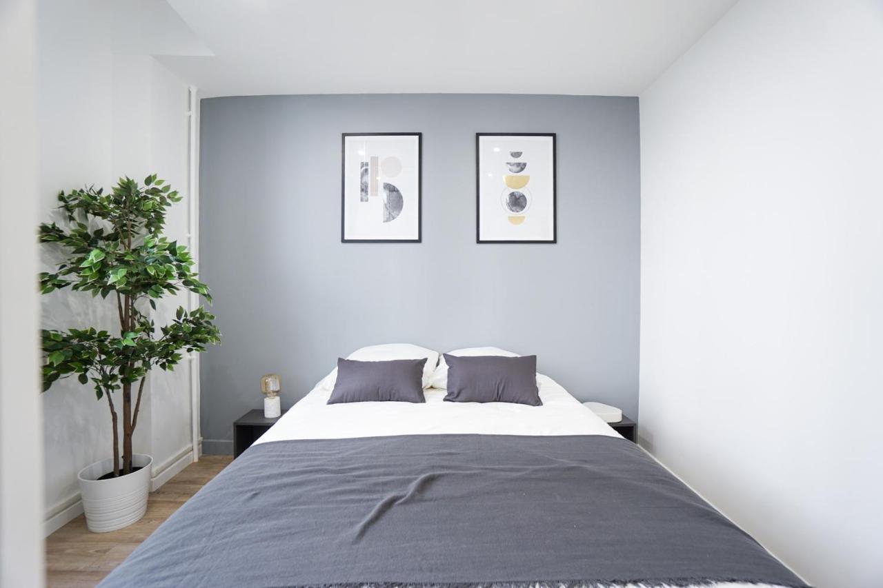 Spacious Apartment Near The Champs De Mars Parigi Esterno foto